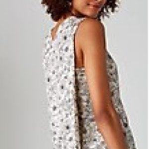 NWT XL Wearever Cross-Back Top Black on  Cream